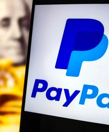 Stripe-and-Advent-Accelerate-Discussions-to-Acquire-PayPal-featured